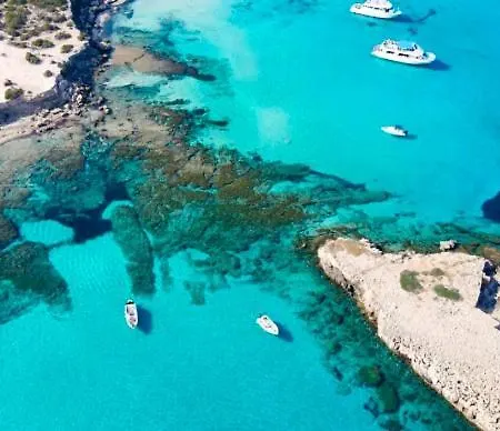 Akamas Gardens * Polis